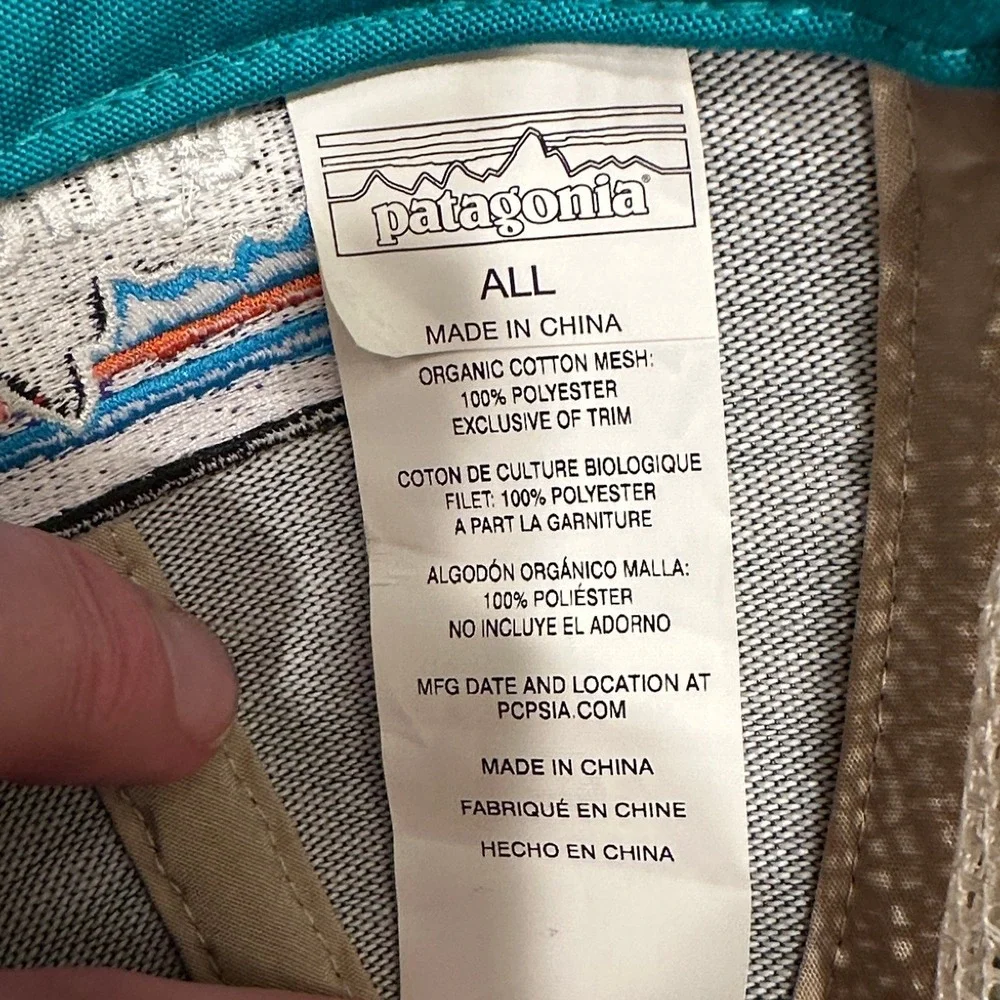 Patagonia P-6 Logo Trucker Hat Adjustable Teal Beige Organic Cotton